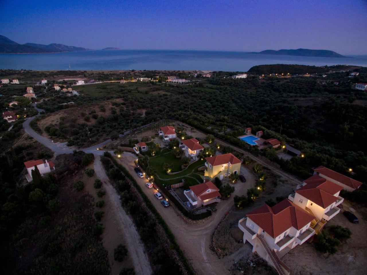 Kotroni Villas Finikounta Exterior photo